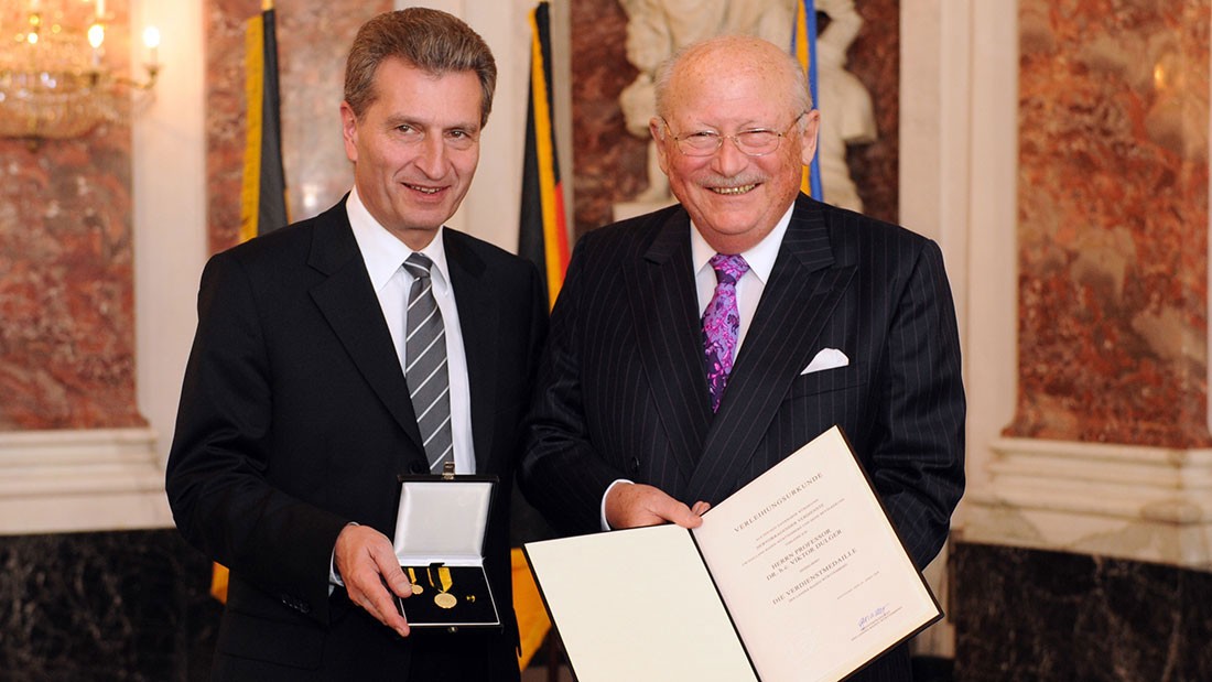 Medalie de merit a landului Baden-Württemberg pentru Prof. Dr. h.c. Viktor Dulger
